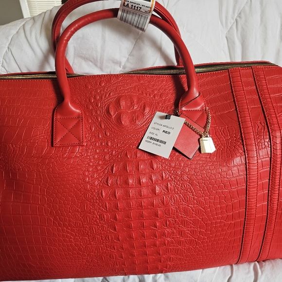 Tote&Carry Handbags - Red  Crocodile Tote&Carry Weekender